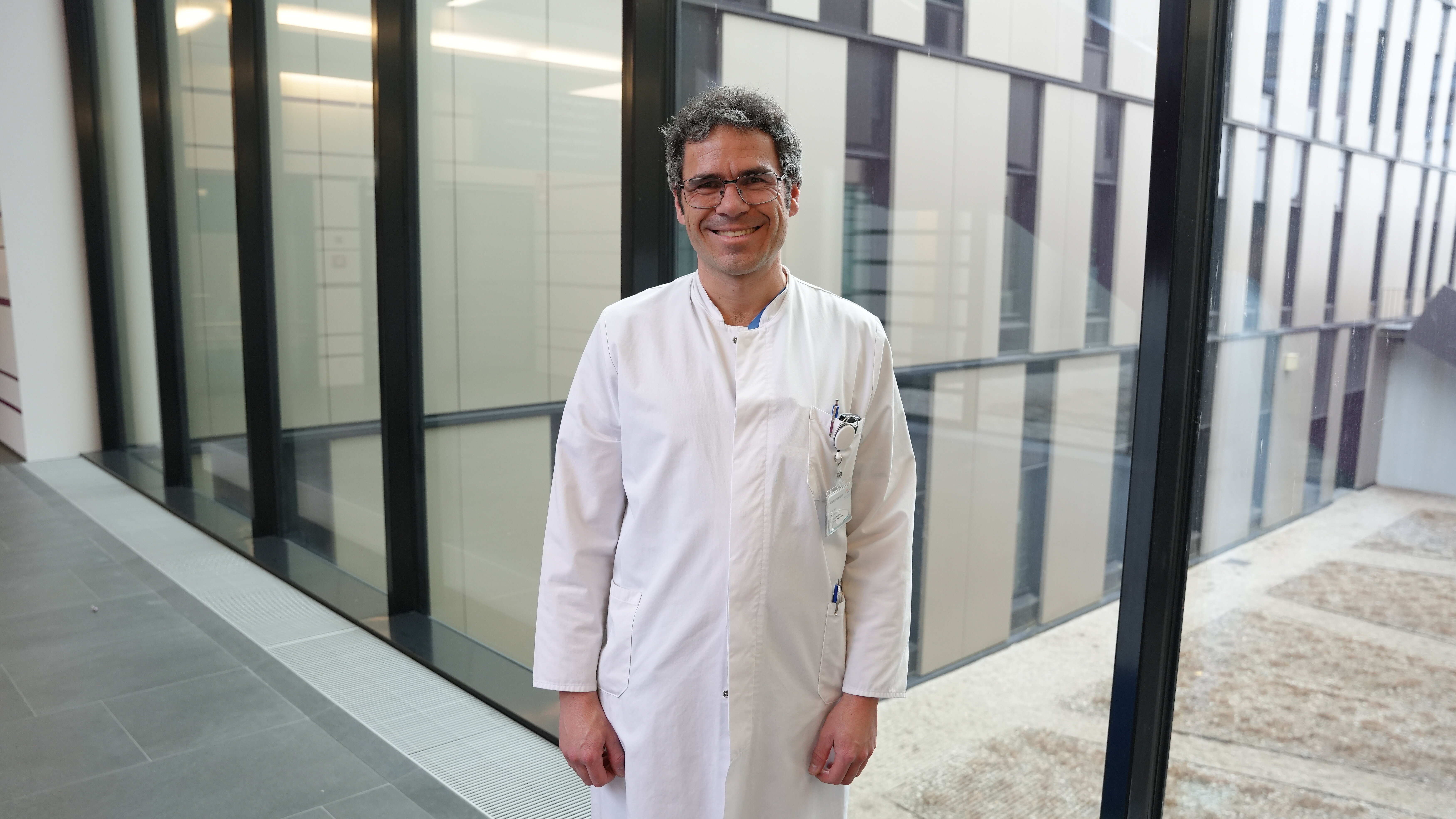 PD Dr. Rasch, Chefarzt der Gastroenterologie am InnKlinikum Altötting wurde zum Professor ernannt. Prof. Dr. med. Sebastian Rasch